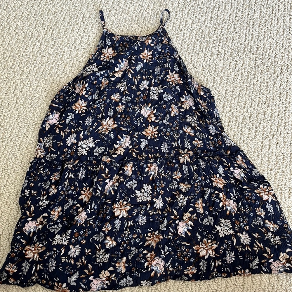 Navy floral tank top size small